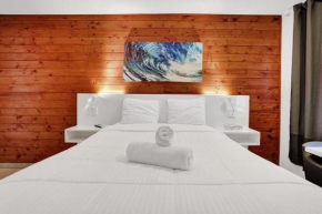 Waves Beach Town Cozy Studio Apartment
